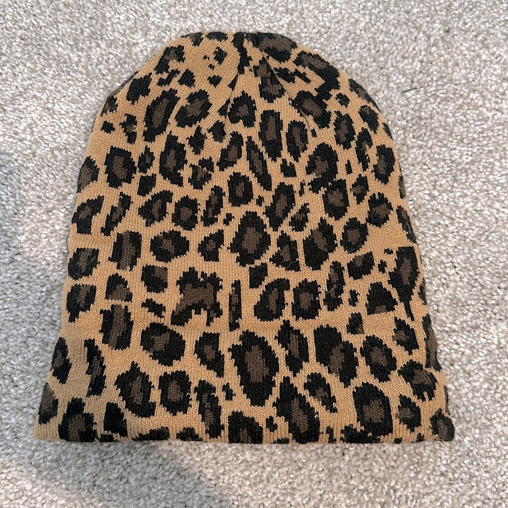 Women’s cotton cheetah beanie winter hat